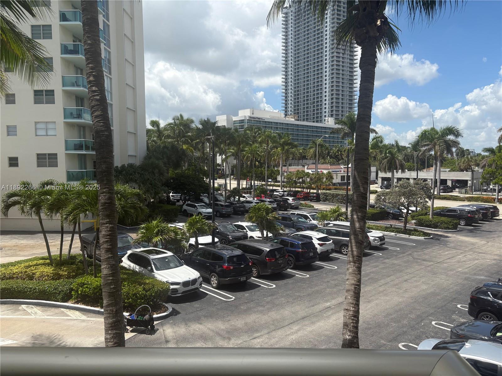 TIDES ON HOLLYWOOD BEACH - Residential Lease
