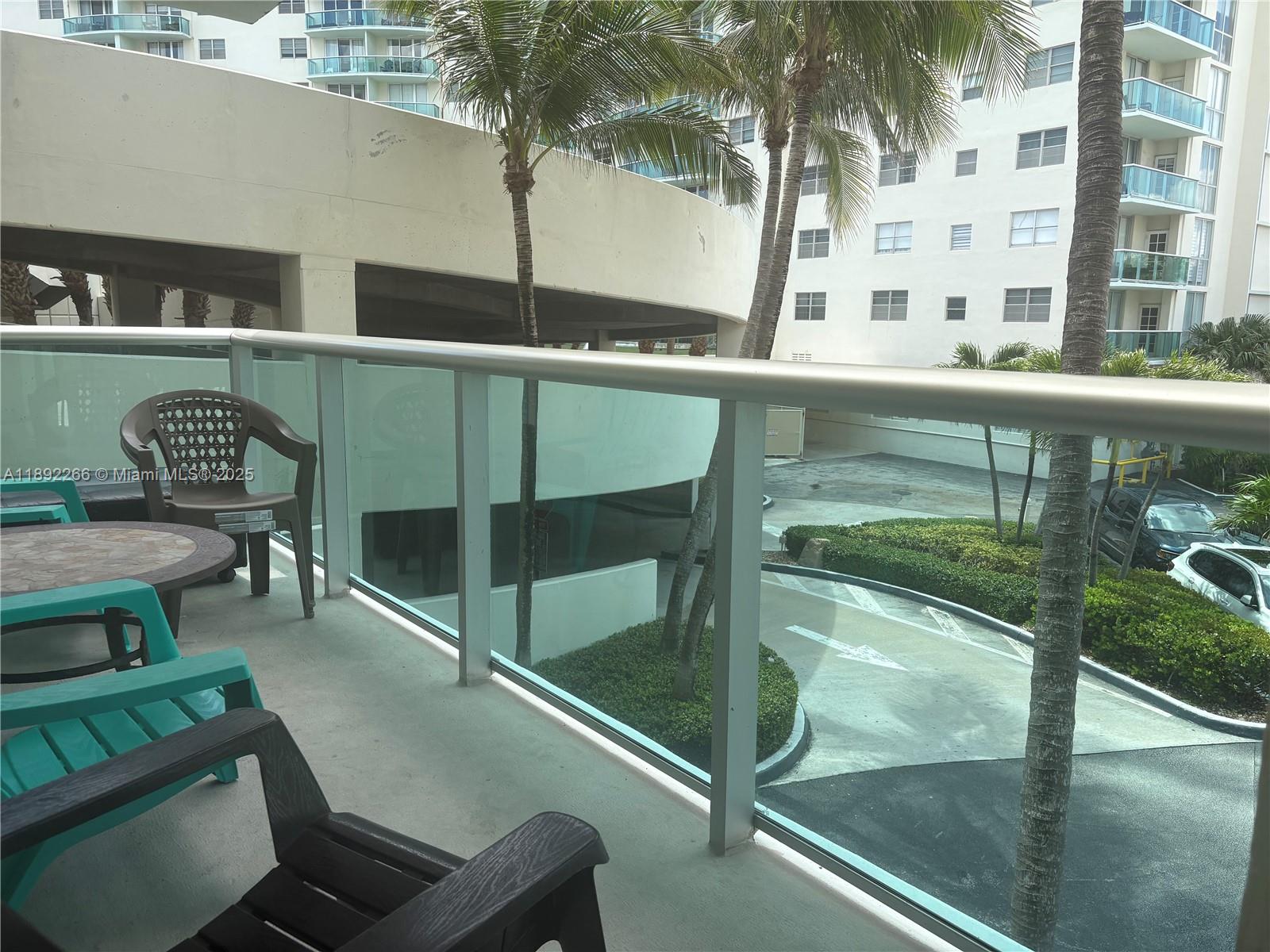 TIDES ON HOLLYWOOD BEACH - Residential Lease