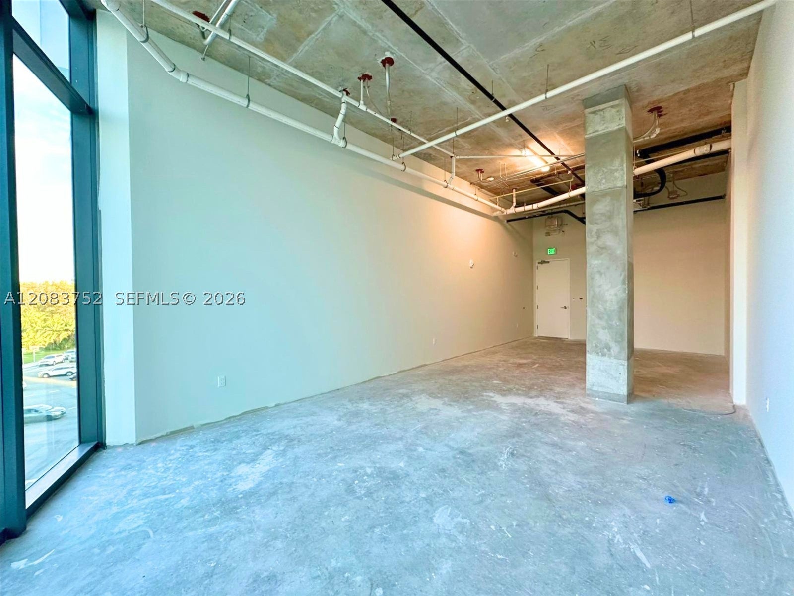 21290 Biscayne Blvd 303