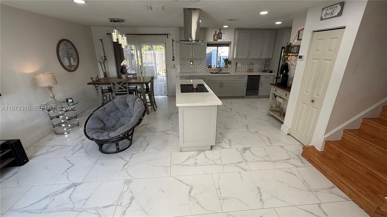 LAKES OF ACADIA UNIT ONE - Residential