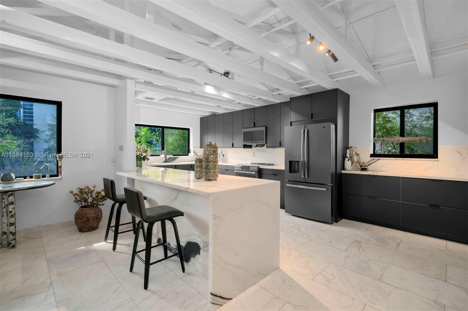 COUNTRY CLUB ADDN - Residential