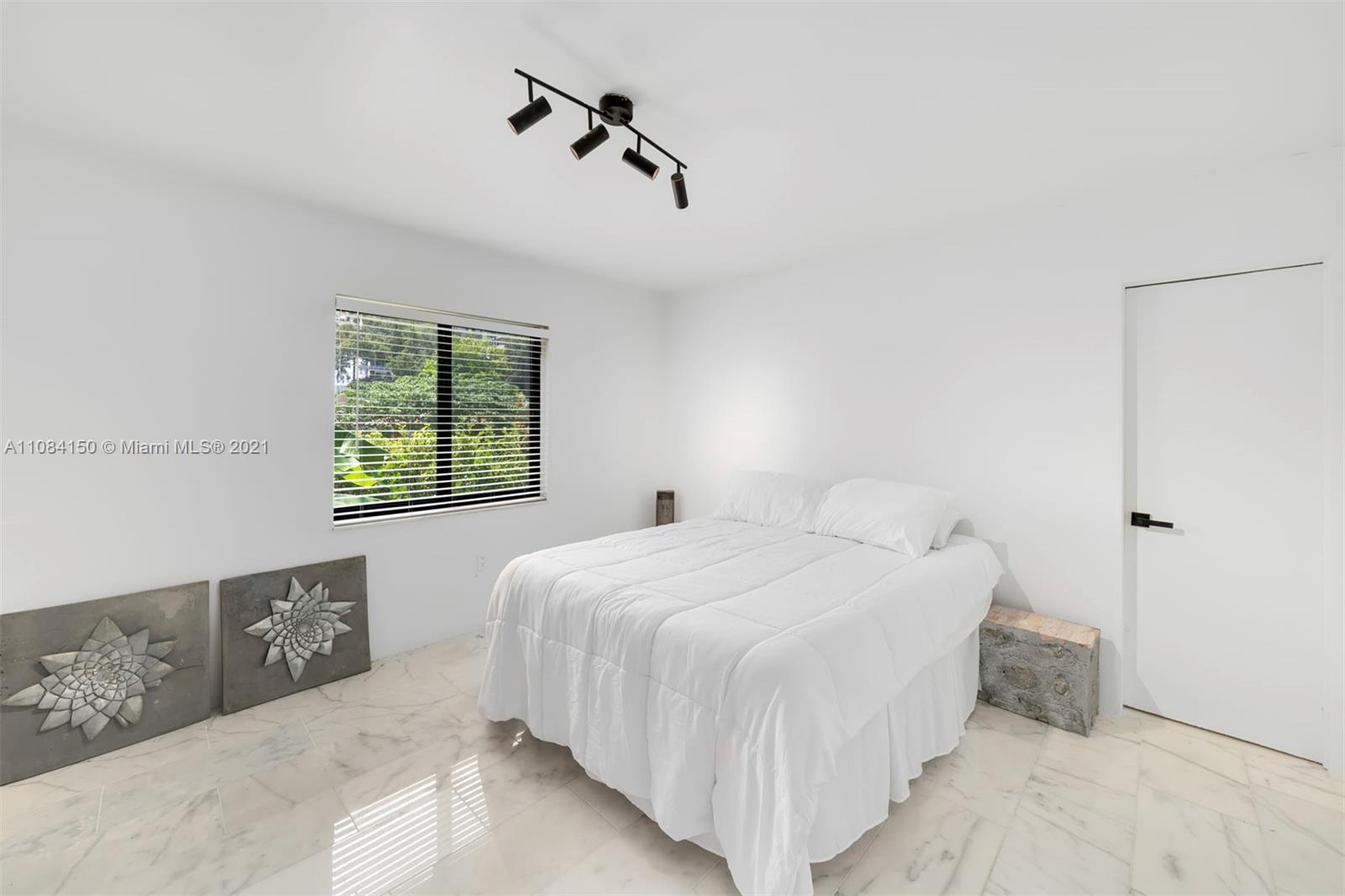 COUNTRY CLUB ADDN - Residential