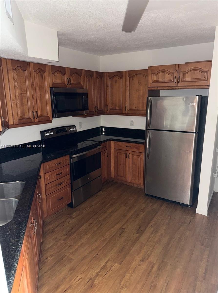 LAKESHORE CONDO I - Residential Lease