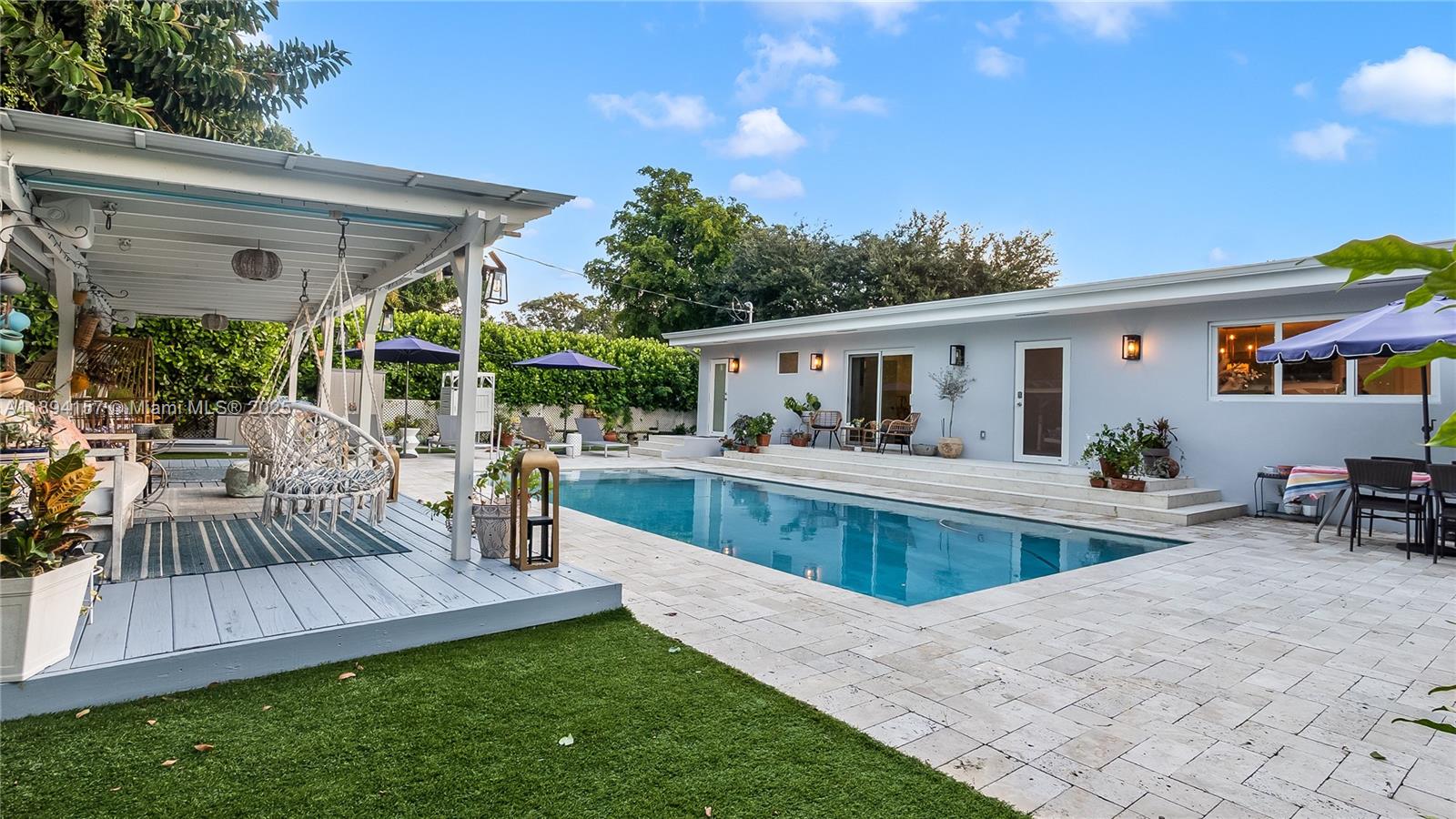 PRIORS 1ST ADDN TO BISCAY - Residential