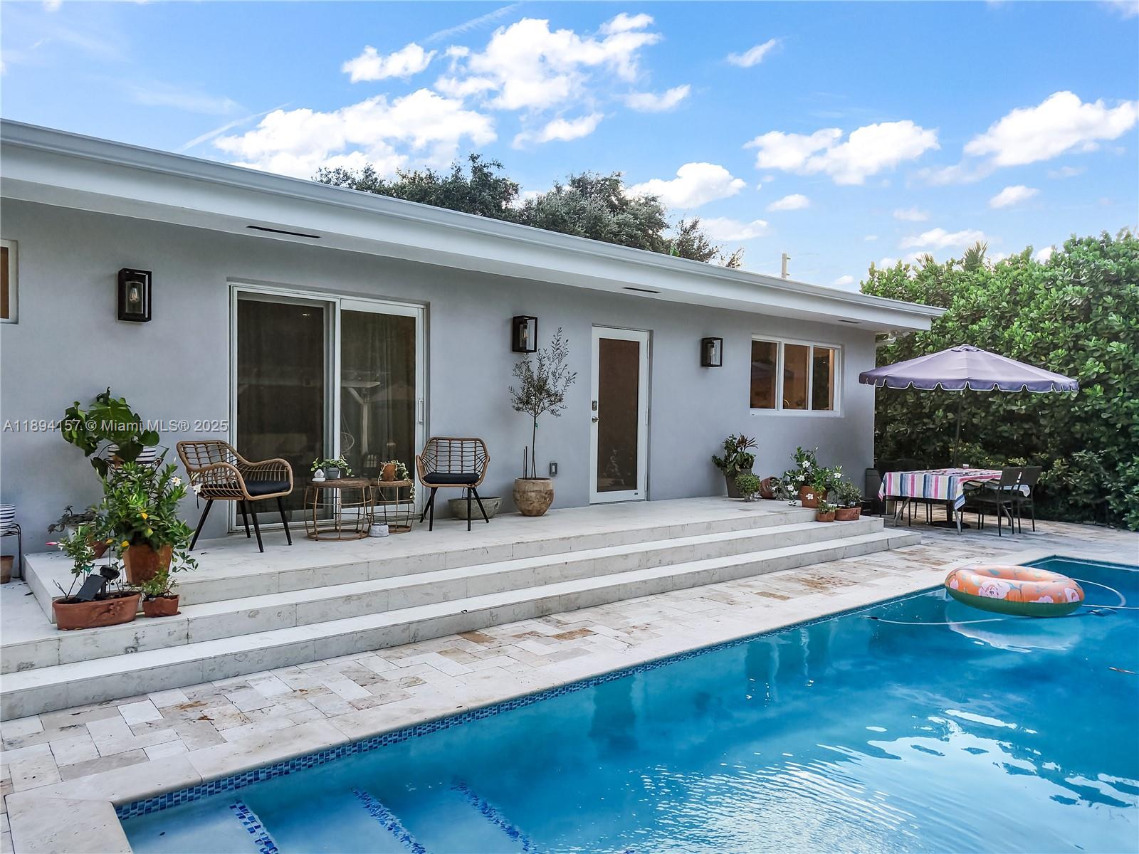 PRIORS 1ST ADDN TO BISCAY - Residential