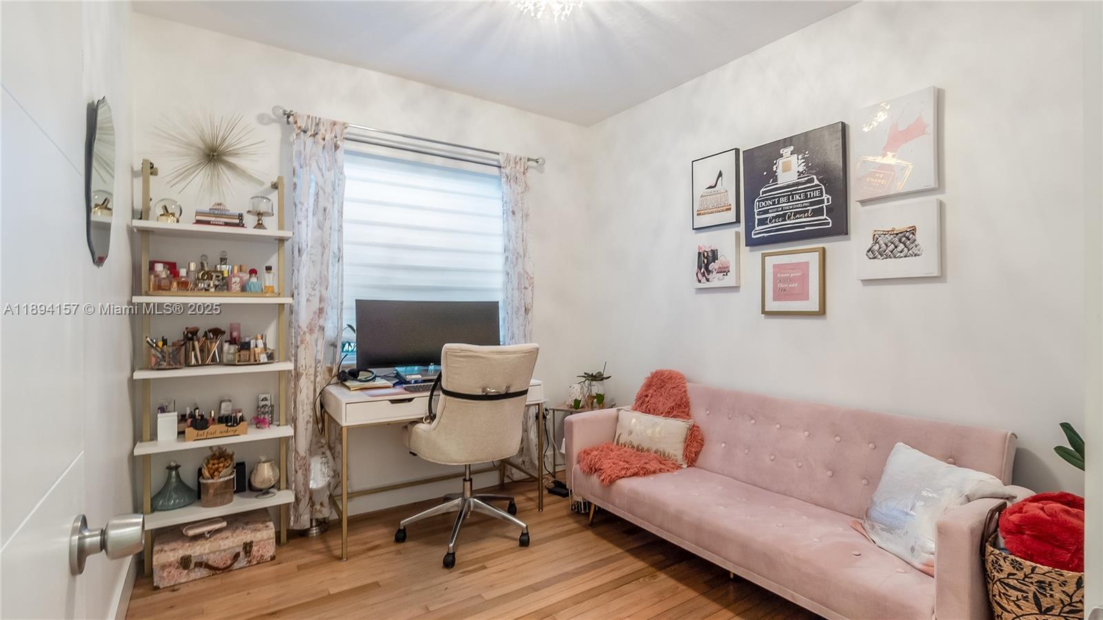 PRIORS 1ST ADDN TO BISCAY - Residential