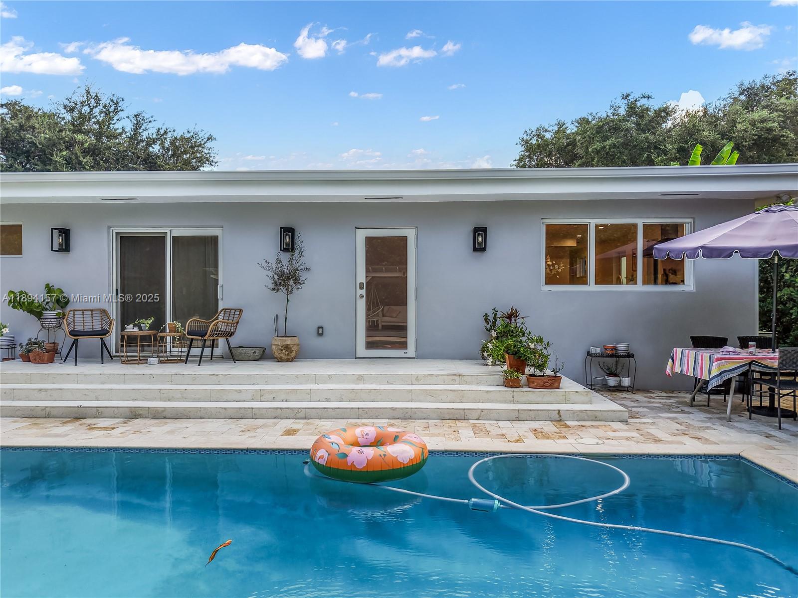 PRIORS 1ST ADDN TO BISCAY - Residential