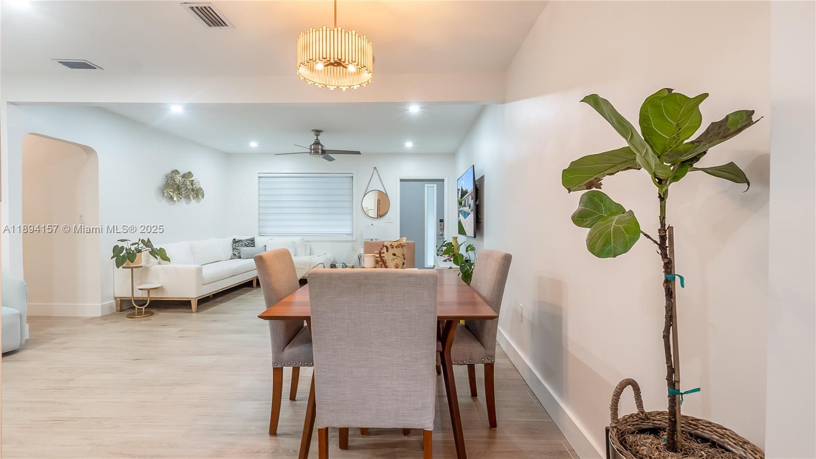 PRIORS 1ST ADDN TO BISCAY - Residential