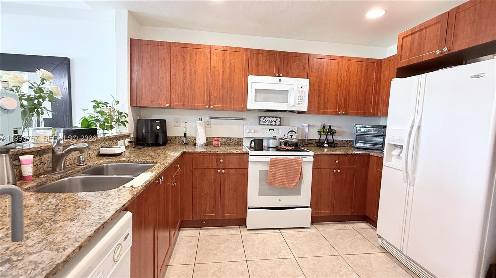 CORONADO AT DORAL I CONDO - Residential Lease