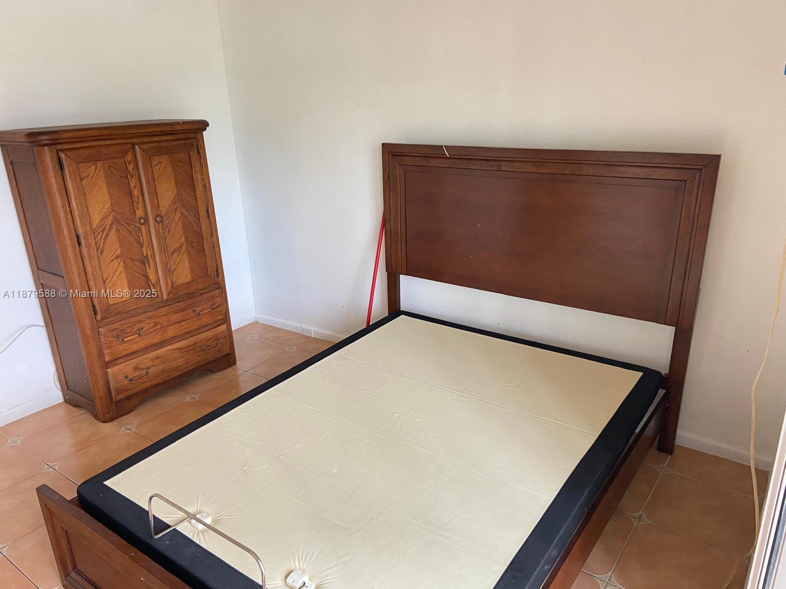 FANSHAW AT CENTURY VILLAG - Residential Lease