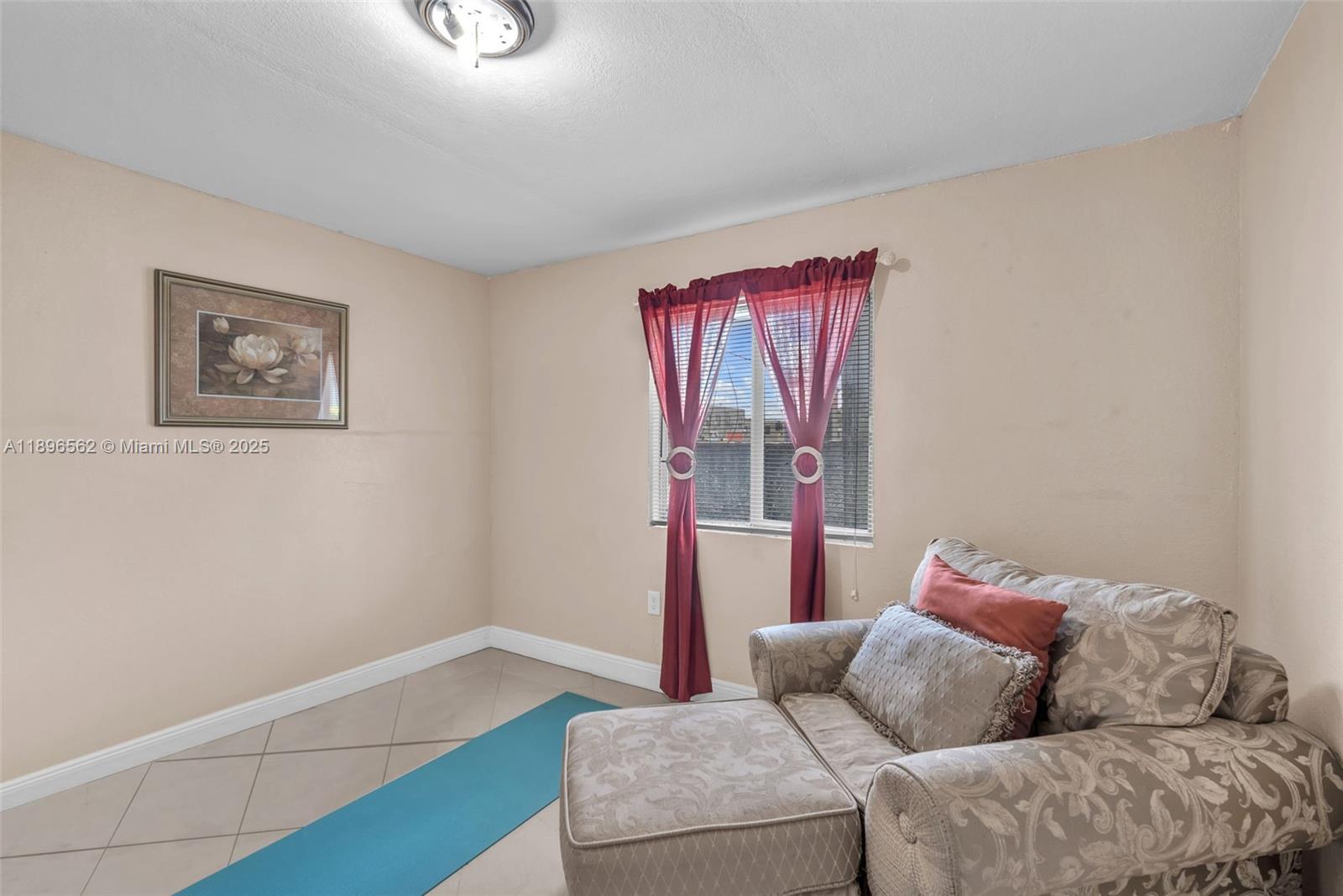 FEATHERSTONE PARK - Residential