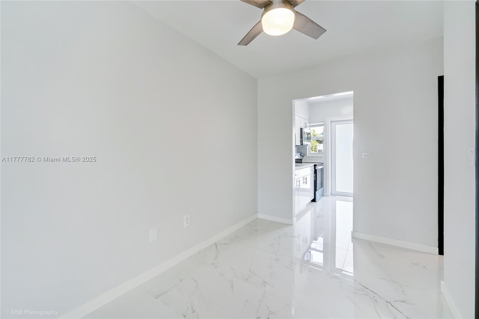 641 Espanola Way 35