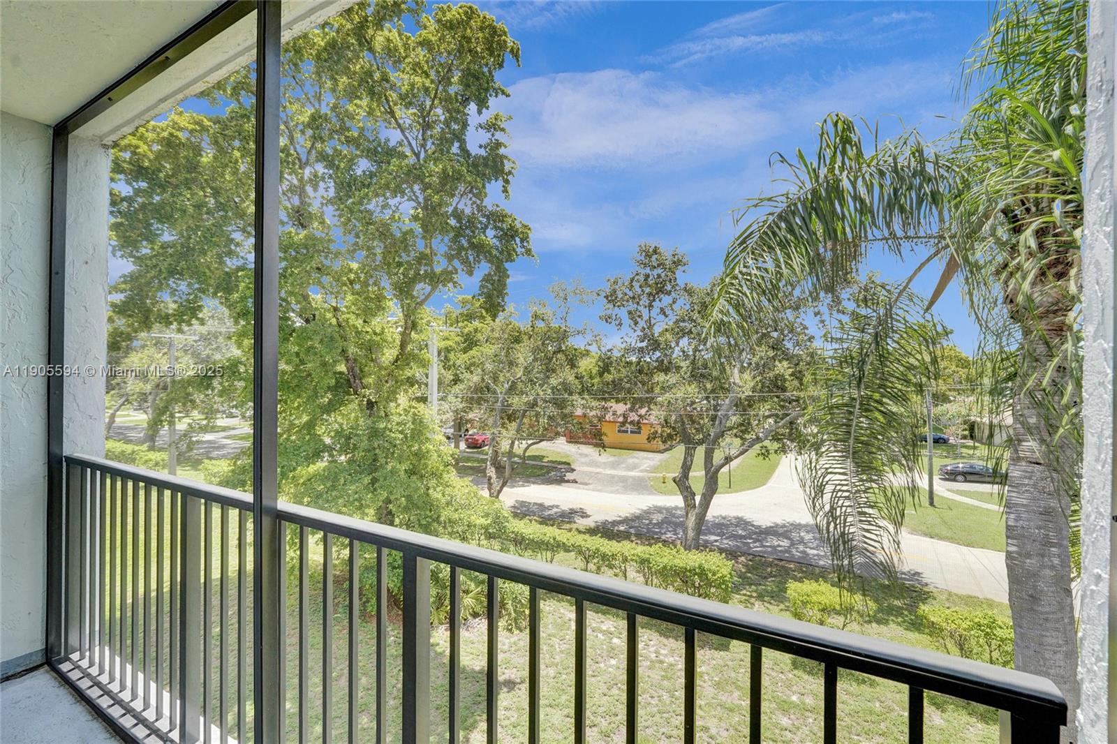 VILLAGE SQUARE CONDO - Residential