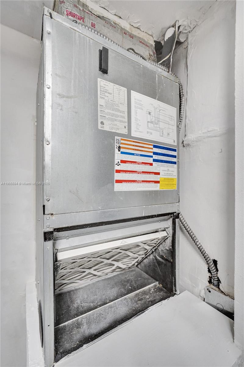 VILLAGE SQUARE CONDO - Residential