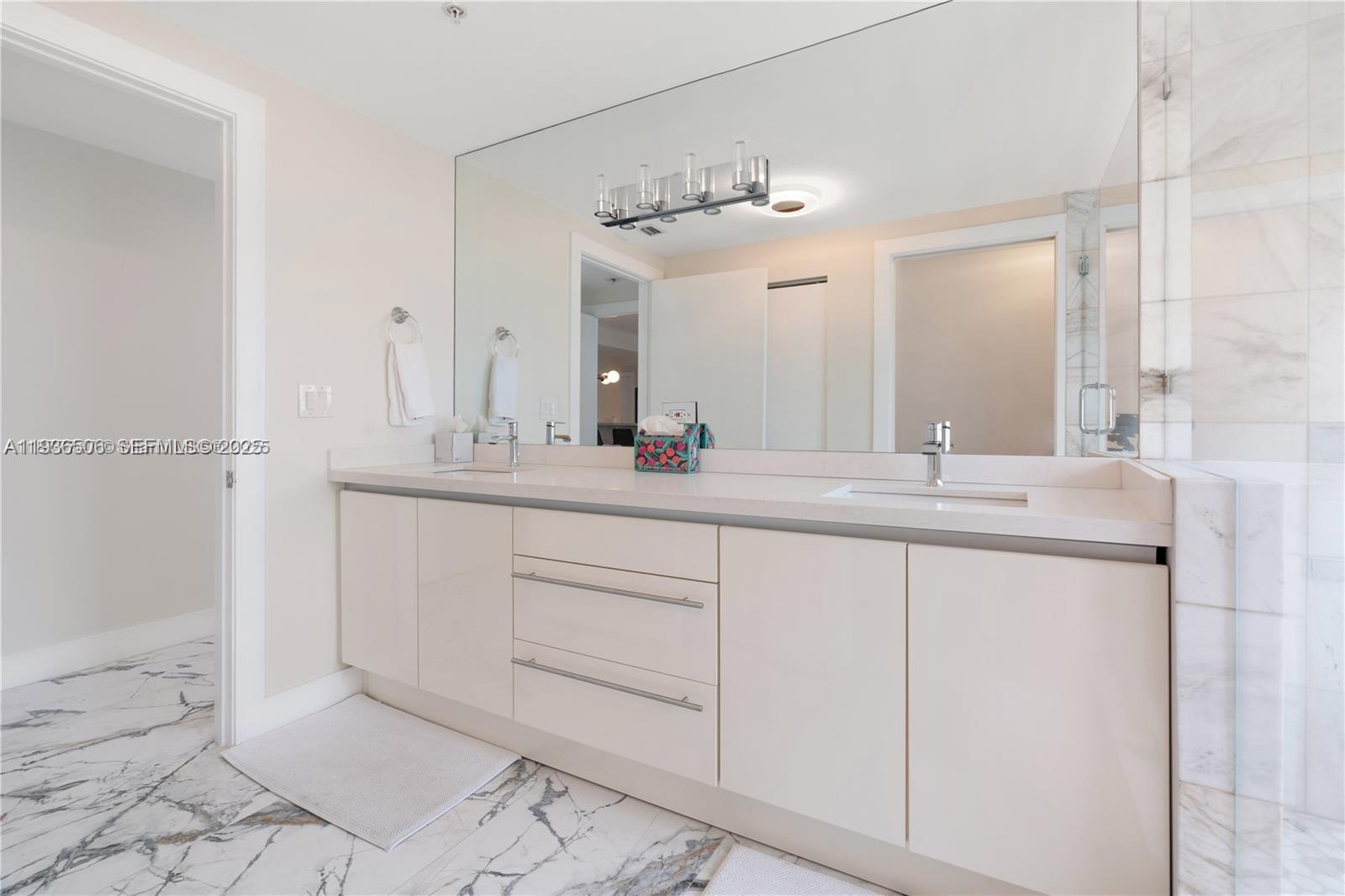 THE TOWER RESIDENCES COND - Residential