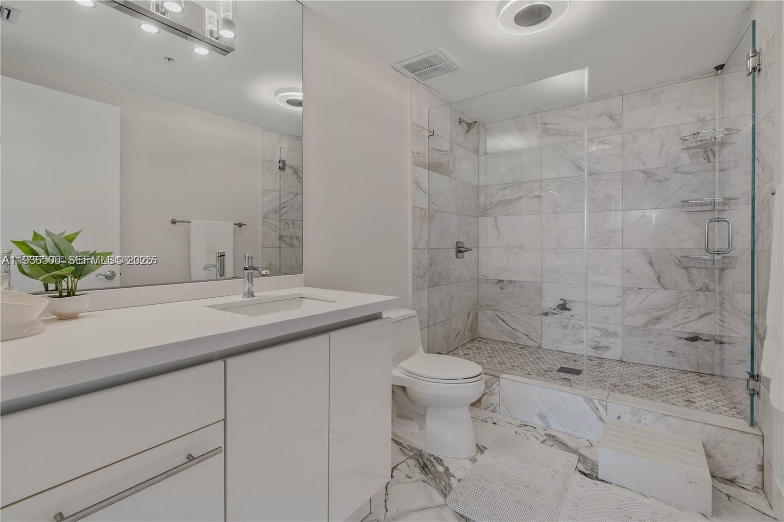 THE TOWER RESIDENCES COND - Residential