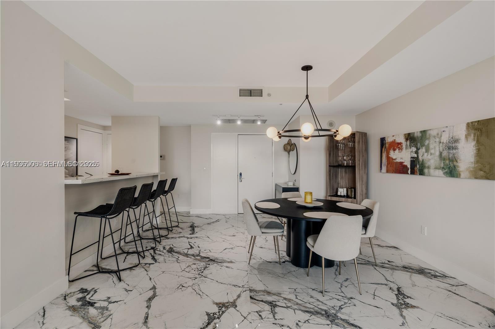 THE TOWER RESIDENCES COND - Residential