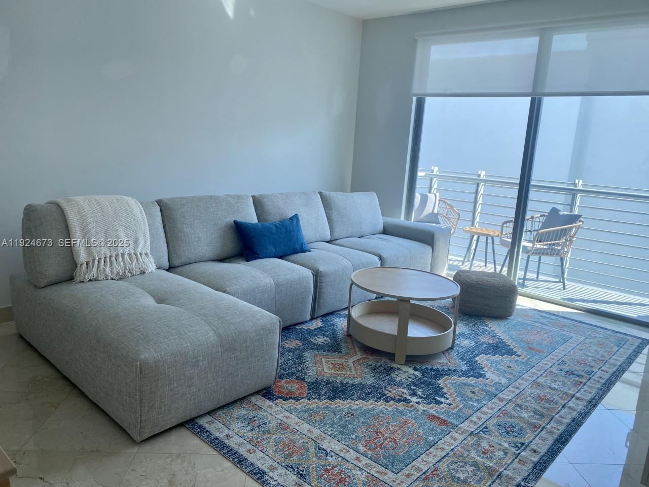 THE COSMOPOLITAN RESIDENC - Residential