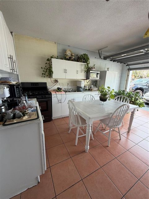 Tiny photo for 4162 Kingsbridge Drive, Orlando, FL 32839 (MLS # A12027017)
