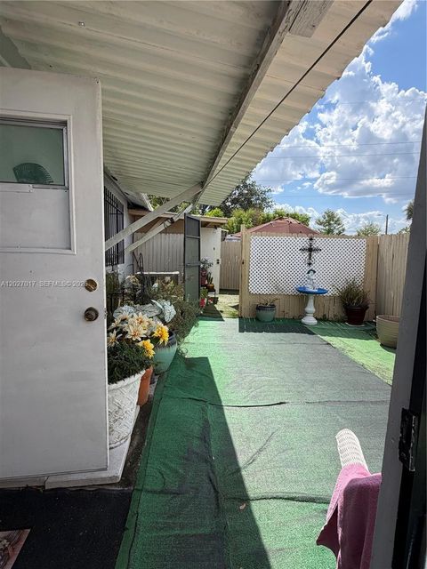 Tiny photo for 4162 Kingsbridge Drive, Orlando, FL 32839 (MLS # A12027017)
