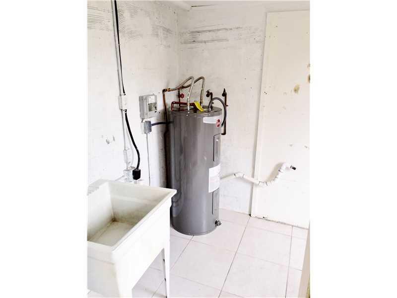 SUMMERTIME ISLES SECOND A - Residential