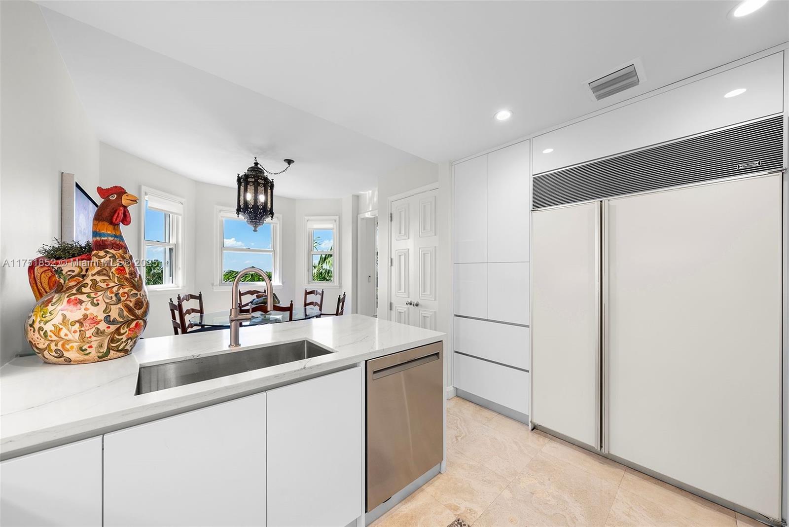 DEERING BAY CONDO II - Residential