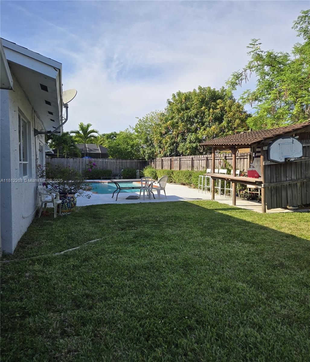 CALUSA MANOR - Residential Lease