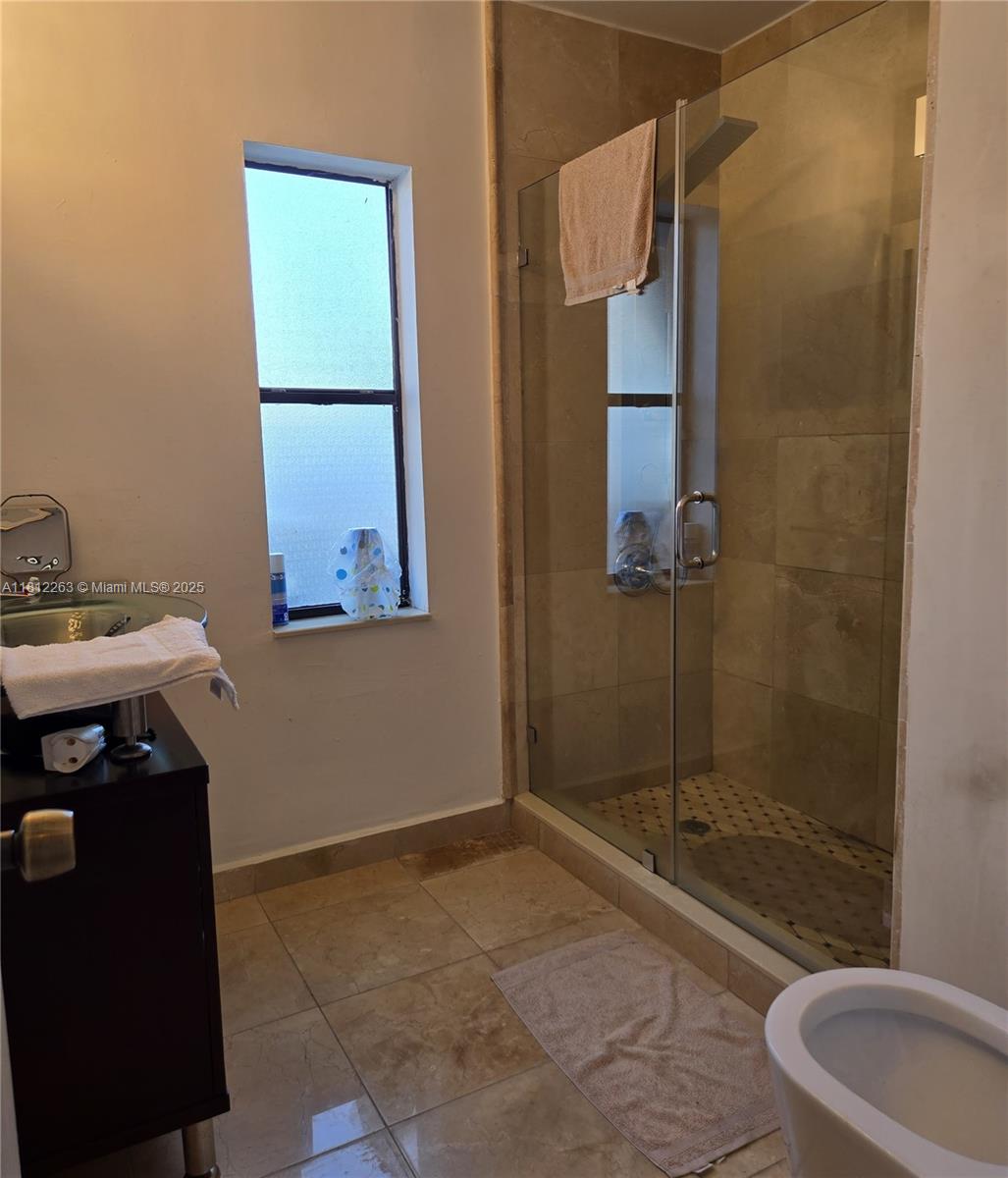 CALUSA MANOR - Residential Lease