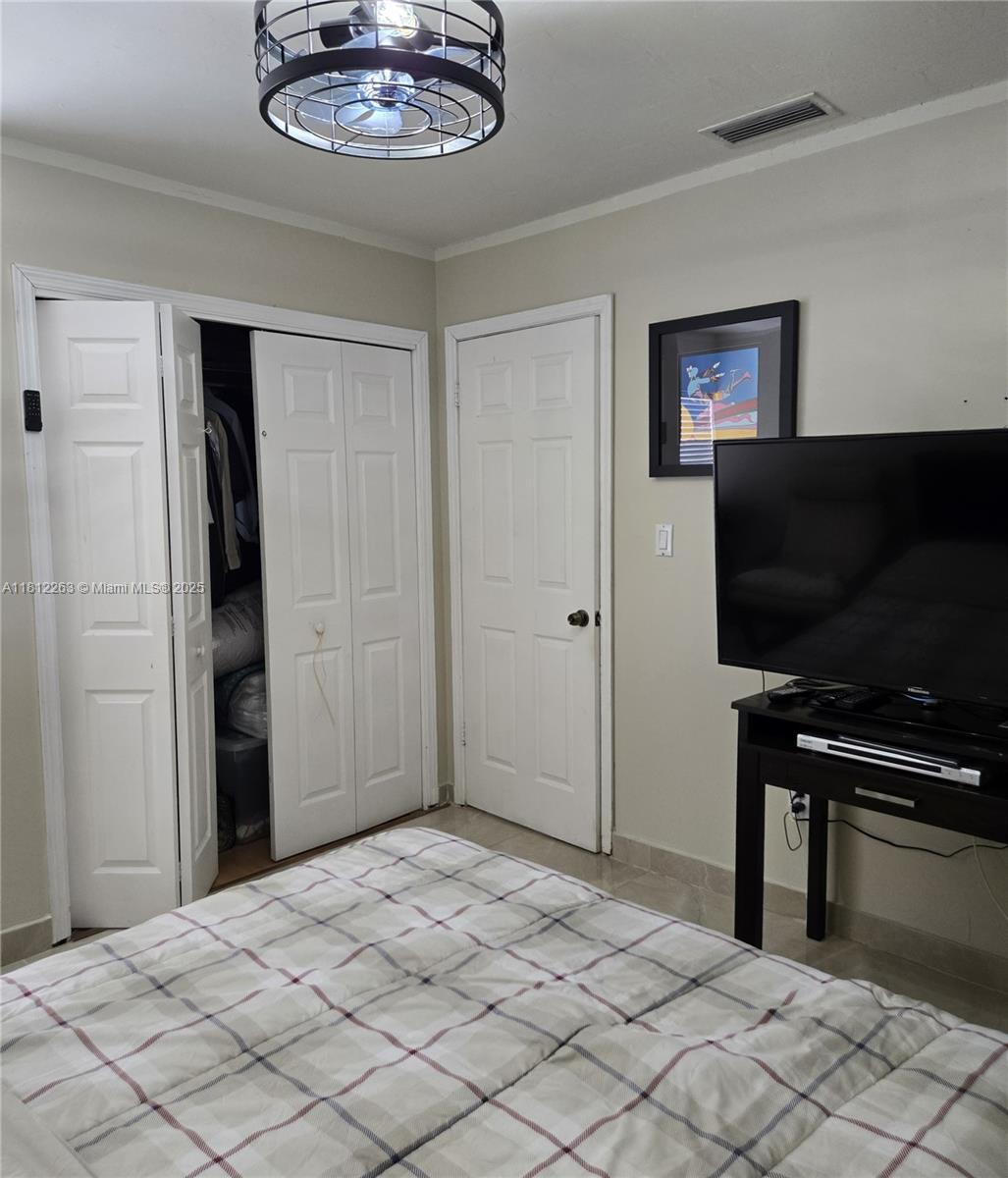 CALUSA MANOR - Residential Lease