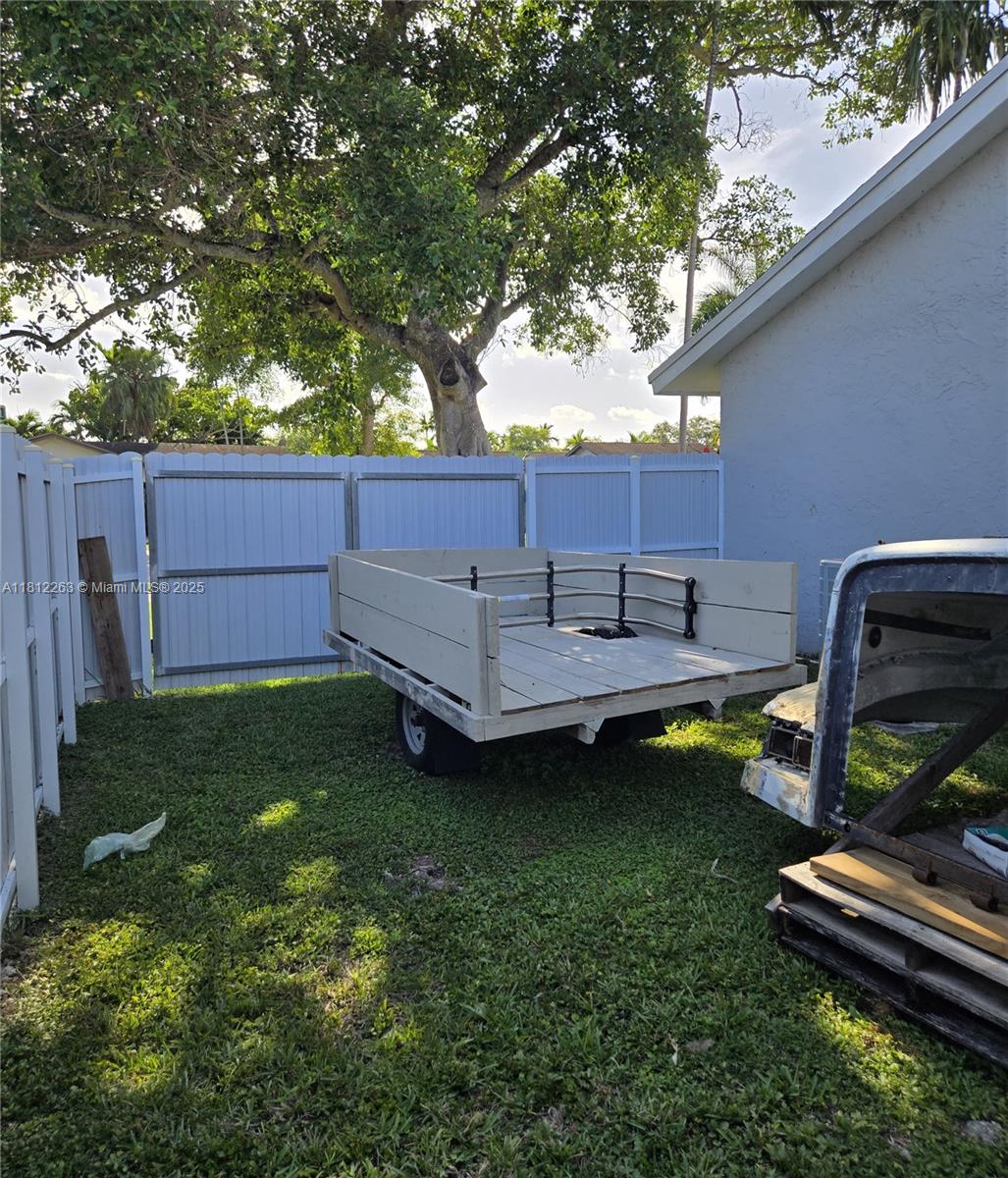 CALUSA MANOR - Residential Lease