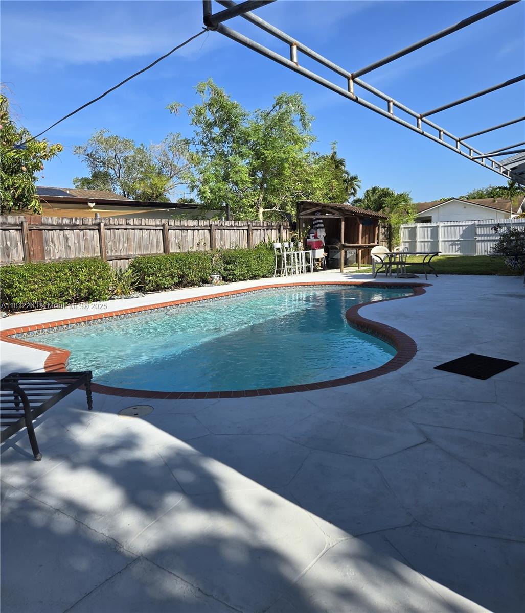 CALUSA MANOR - Residential Lease