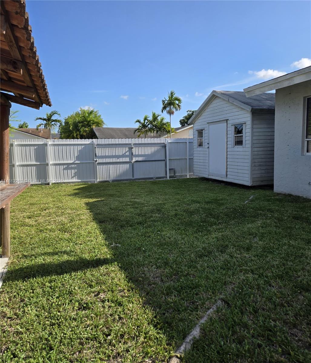 CALUSA MANOR - Residential Lease