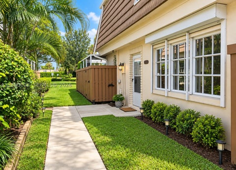 Photo of 4386 Hazel Ave #C, Palm Beach Gardens, FL 33410 (MLS # A12090022)