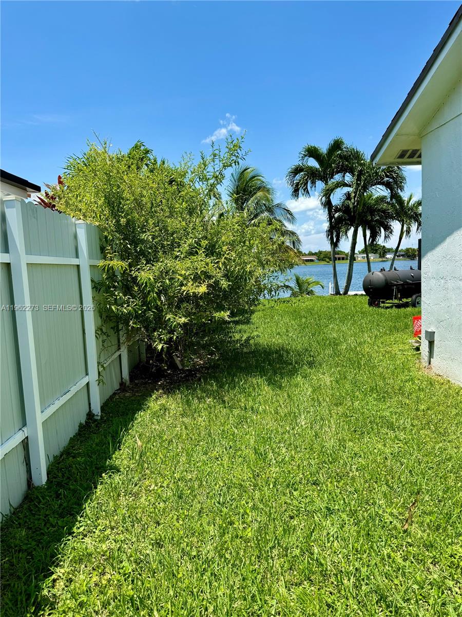 SAN SEBASTIAN LAKE - Residential Lease