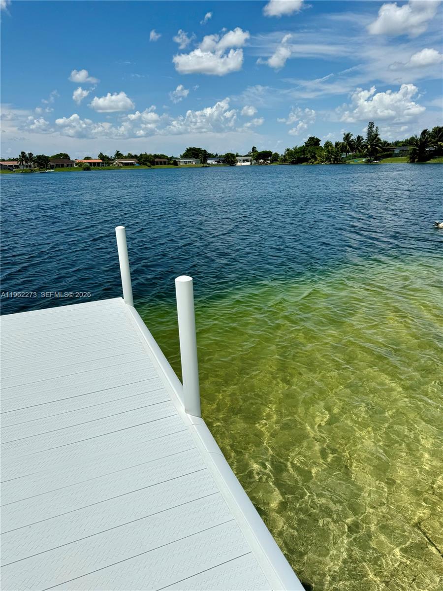 SAN SEBASTIAN LAKE - Residential Lease