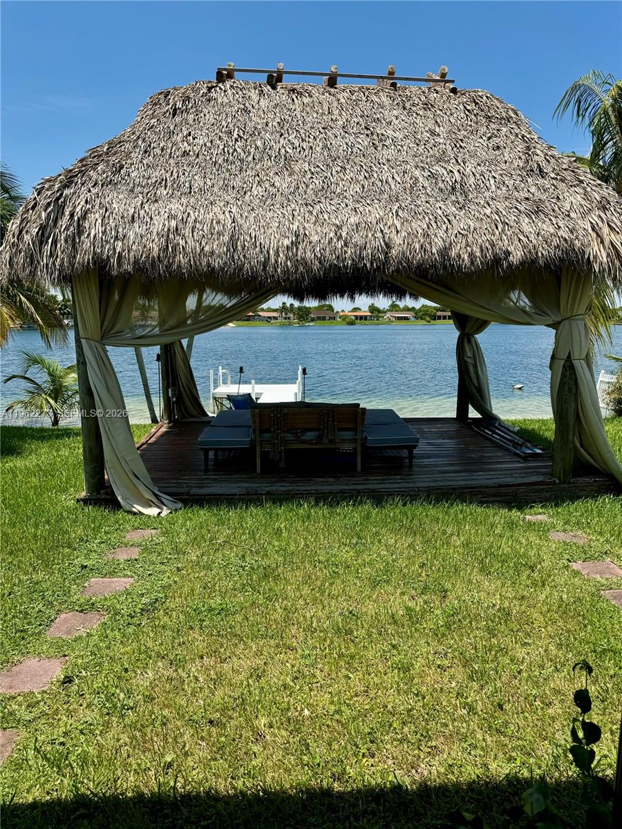 SAN SEBASTIAN LAKE - Residential Lease