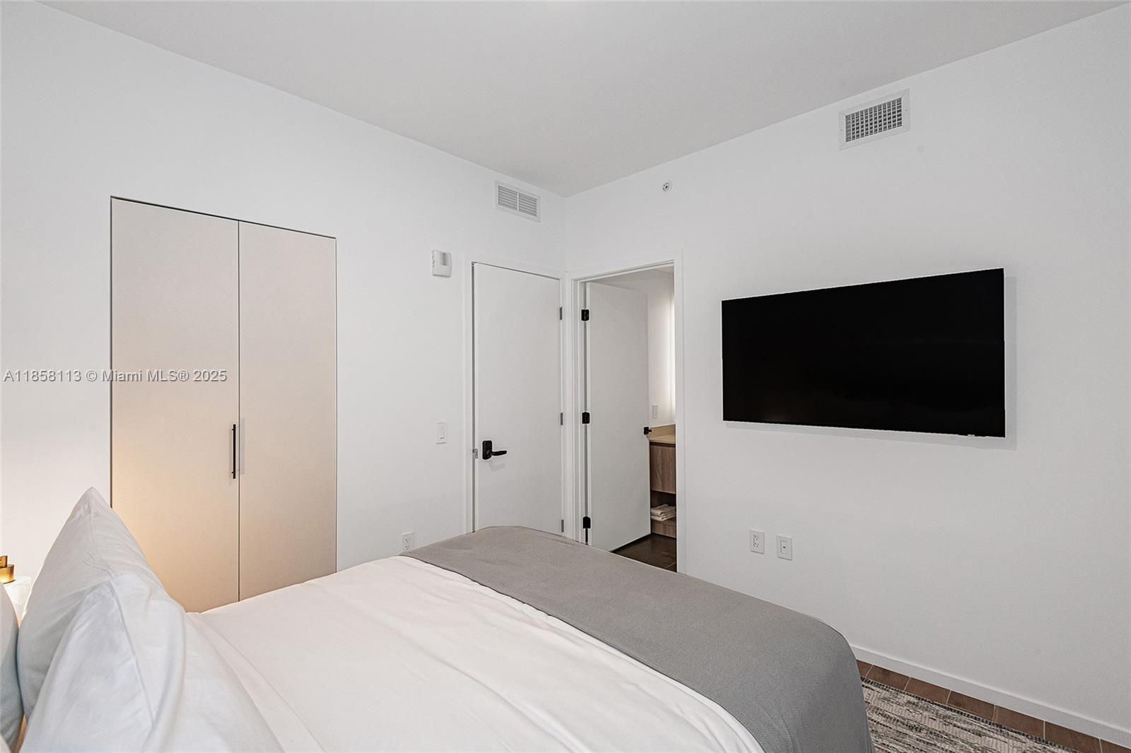 MAP OF MIAMI DADE CO. FL. - Residential Lease