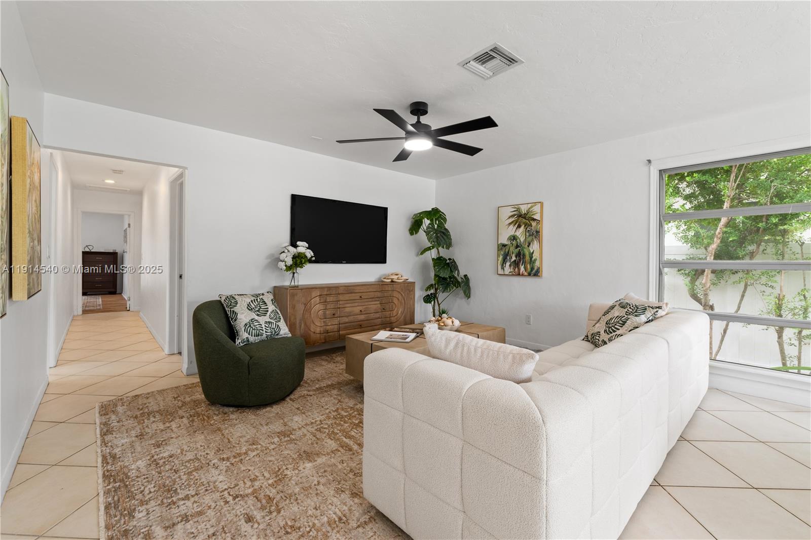 HOLLYWOOD - Residential