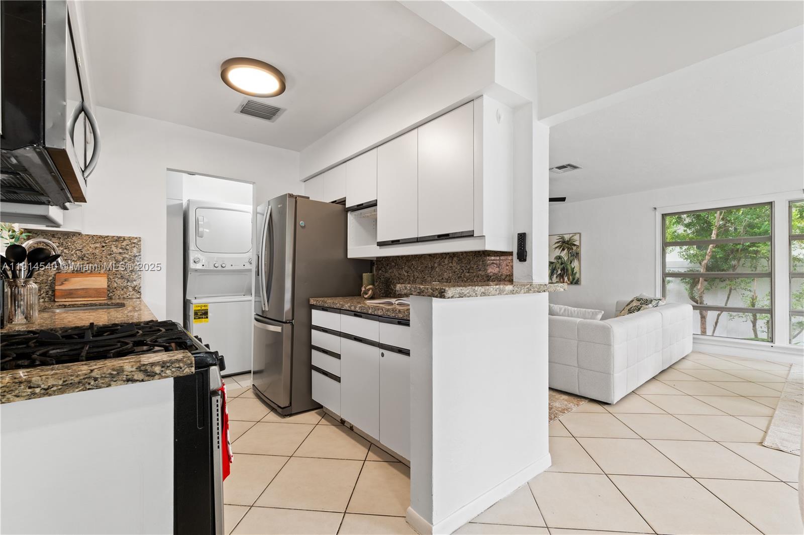 HOLLYWOOD - Residential