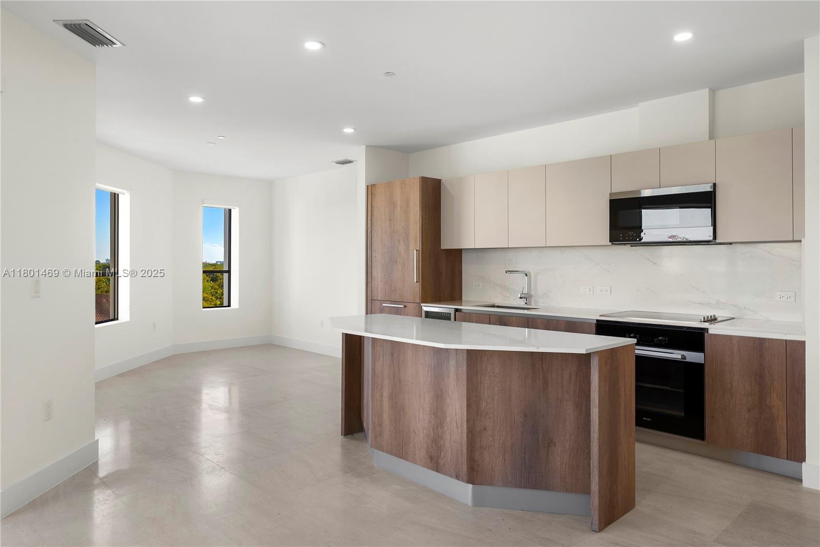 CORAL GABLES BILTMORE SEC - Residential Lease