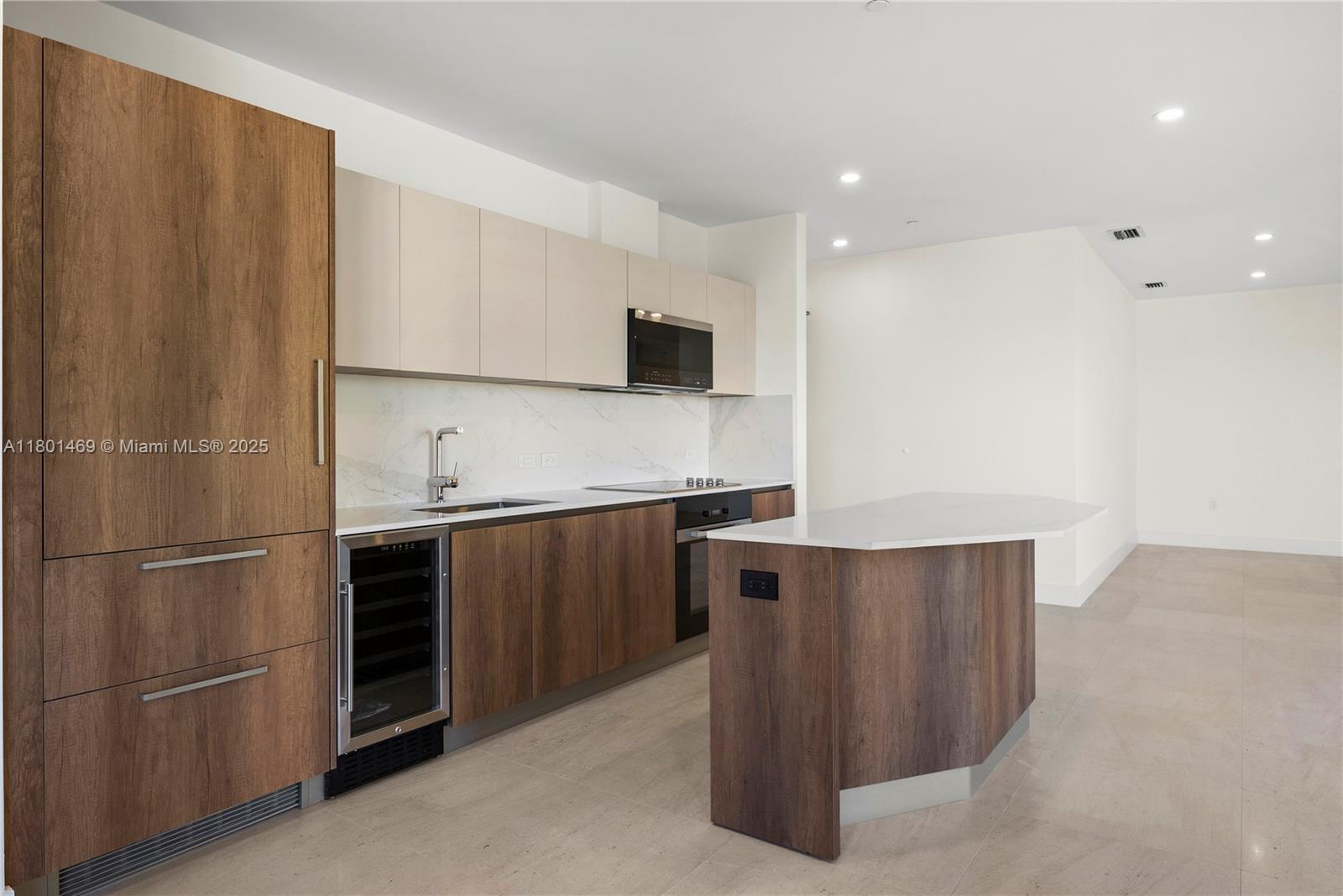 CORAL GABLES BILTMORE SEC - Residential Lease