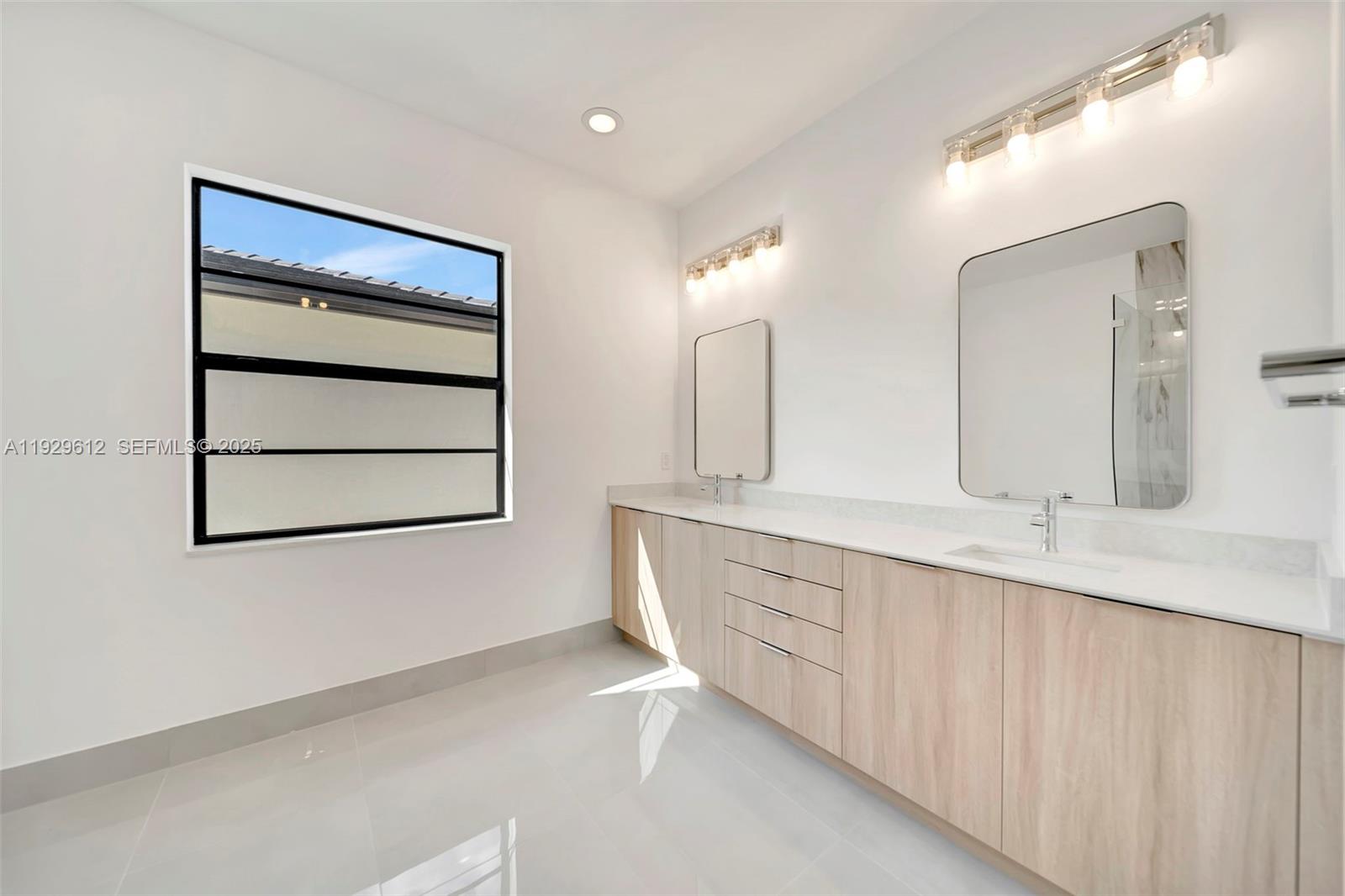 MARINA LANDINGS - Residential Lease