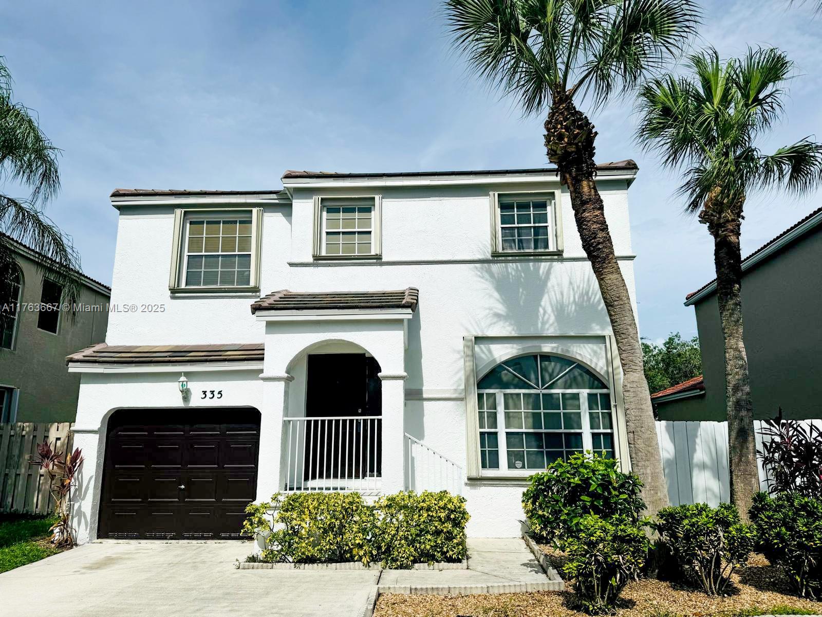 335 Nw 152nd Ln, Pembroke Pines, Miami-Dade County, Florida - 3 Bedrooms  
3 Bathrooms - 