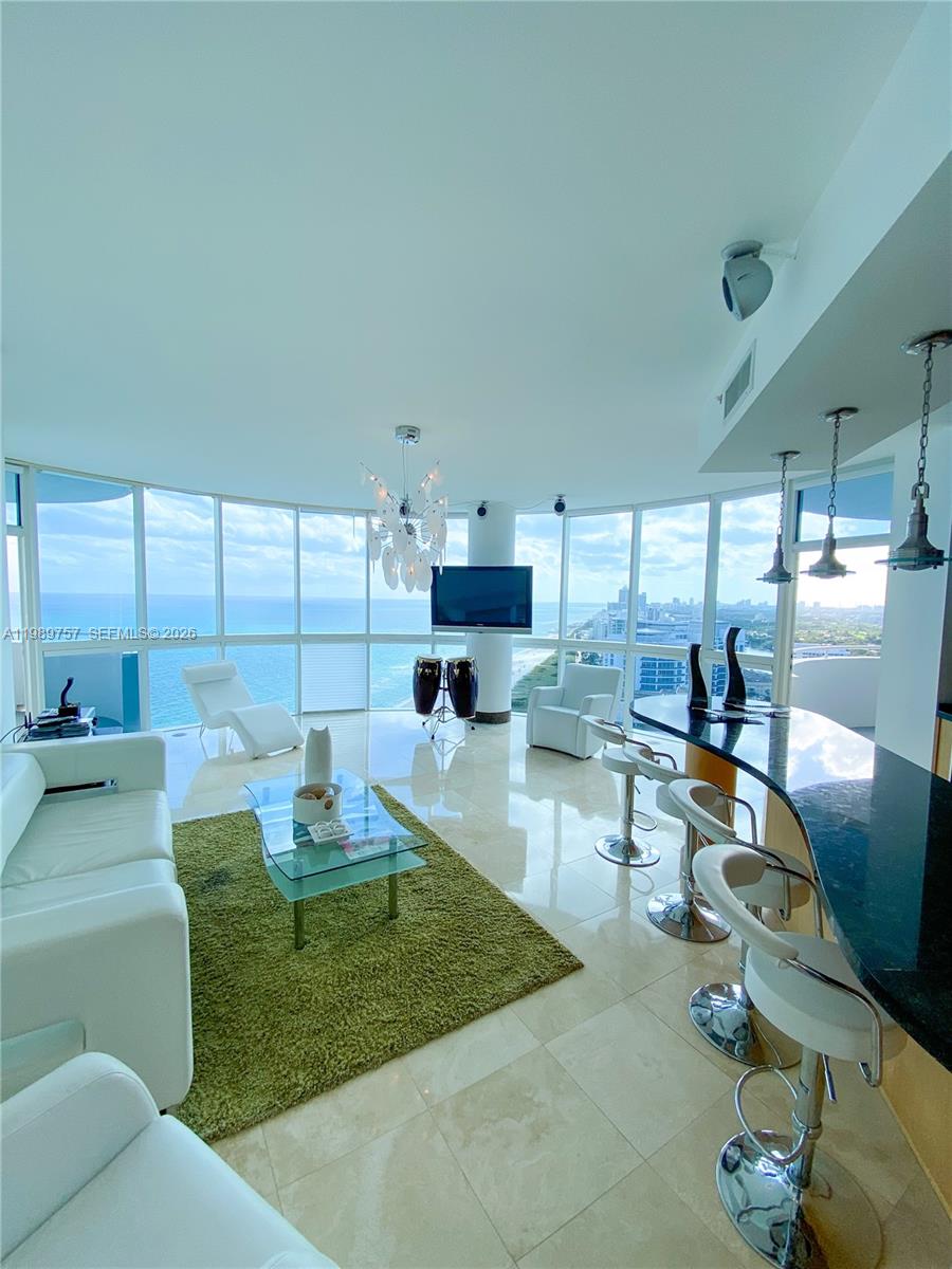 6301 Collins Ave TS3