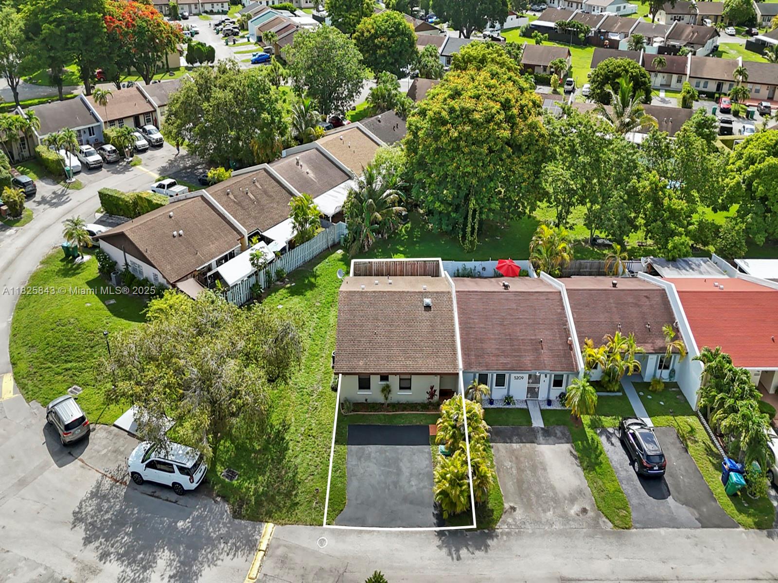 5207 SW 141st Pl 5207