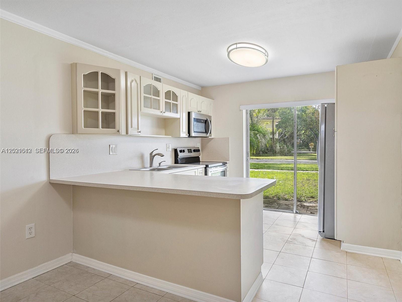 8941 NE 4th Ave Rd 8941