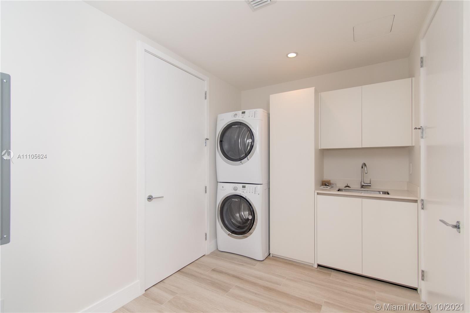 OCEANA BAL HARBOUR CONDO - Residential