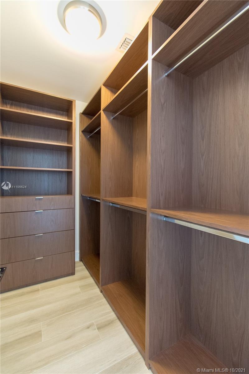 OCEANA BAL HARBOUR CONDO - Residential