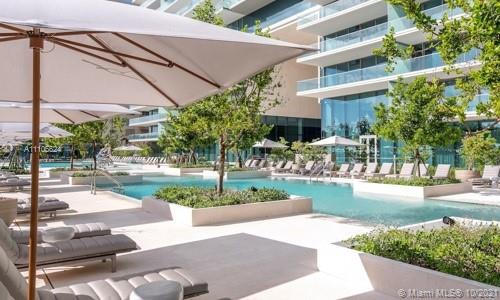 OCEANA BAL HARBOUR CONDO - Residential