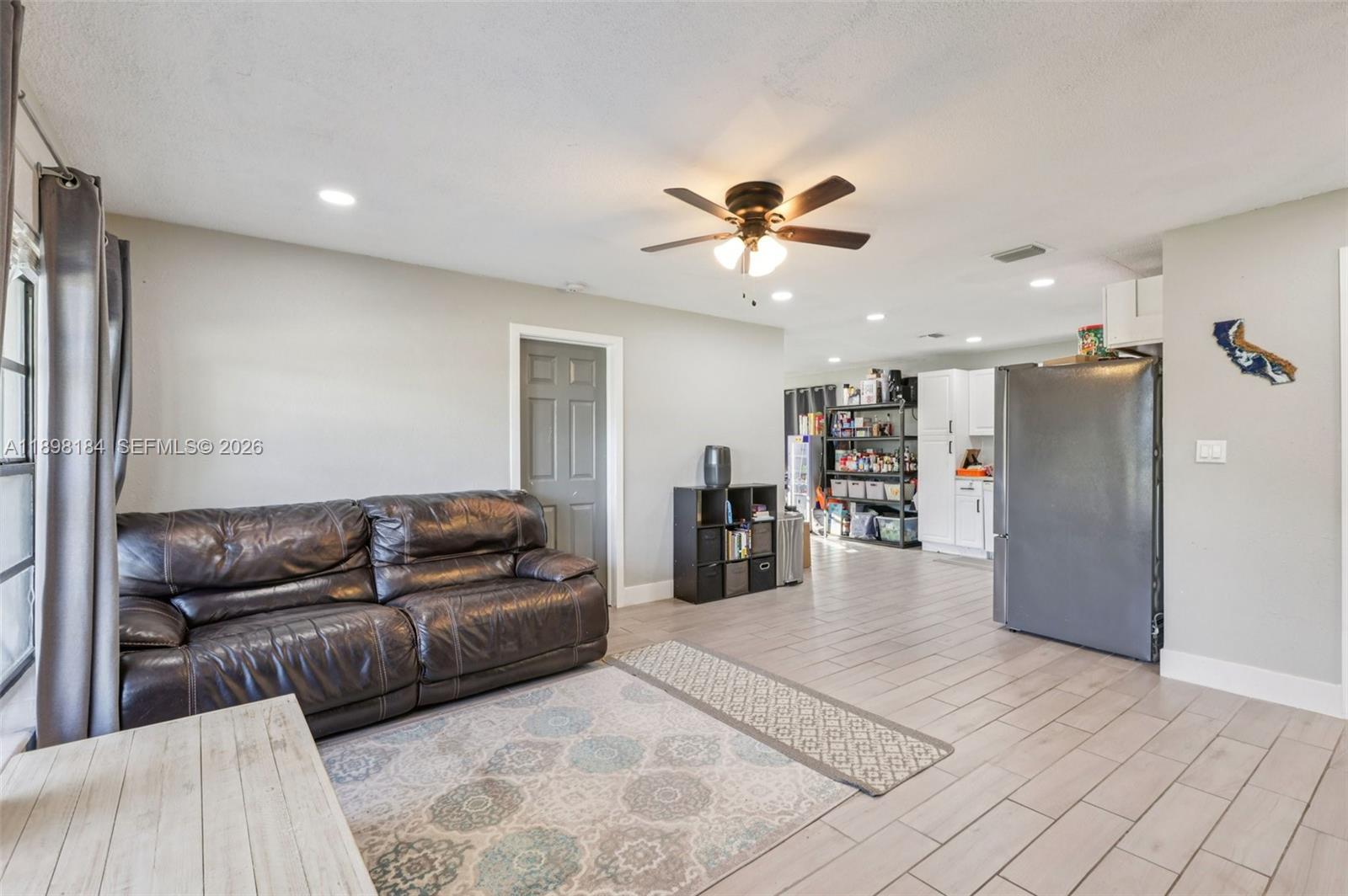 KENDALL GREEN SEC E - Residential